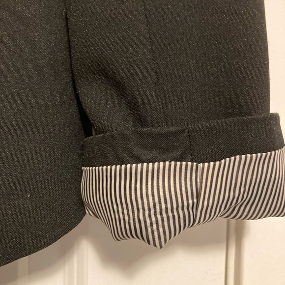 Suzy Shier Blazer - Picture 6 of 7